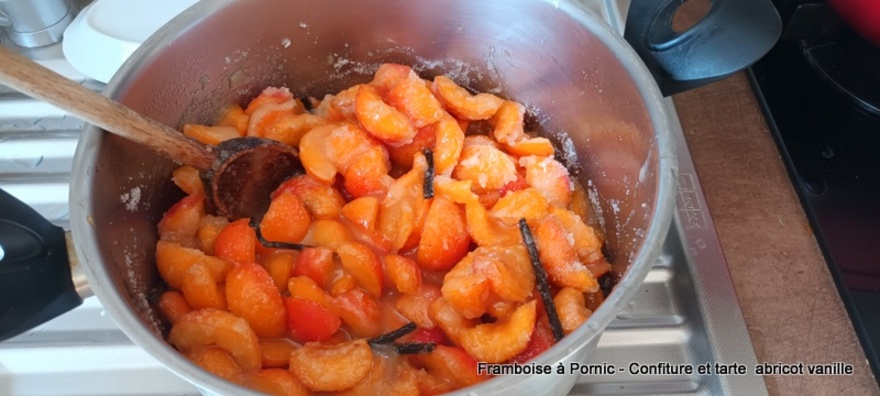 Confiture Abricots  - Vanille -- Romarin 