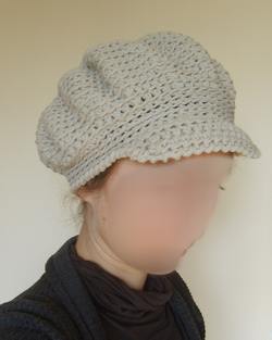 CASQUETTE AU CROCHET