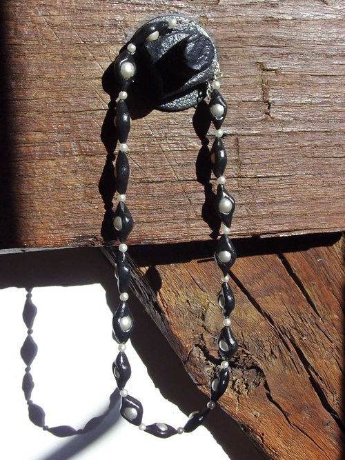 Collier en pâte fimo et perles de culture fantaisi