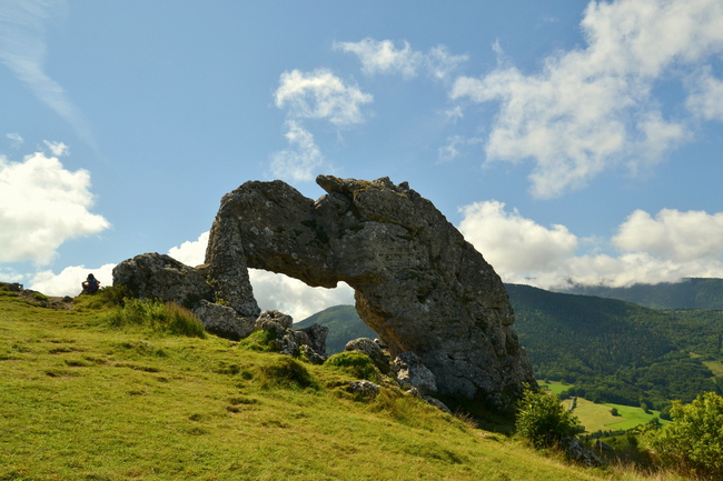 2014.08.27 Pierre percée (Pierre-Châtel, Rhône-Alpes)