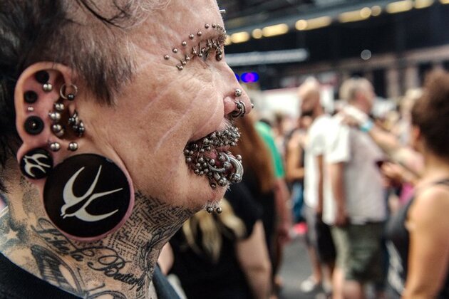 Le recordman des piercings