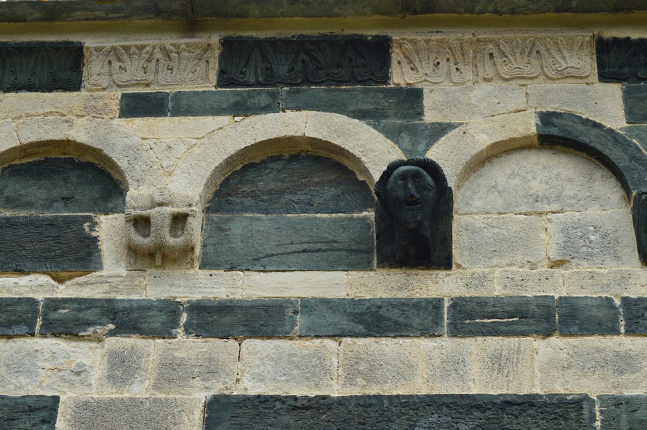 Dans le Nebbio : San-Michele di Murato, église pisane en Corse