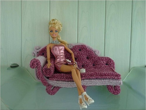 Sofa-Barbie--1-.jpg