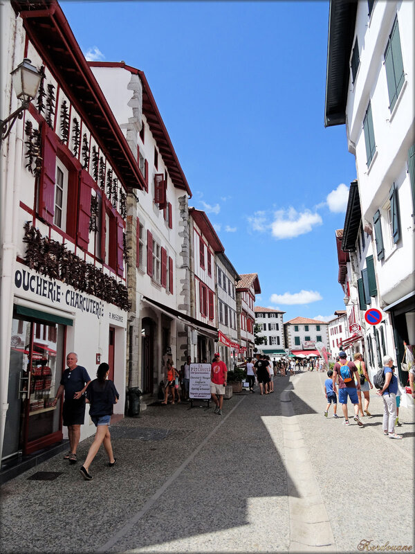 Photos des rues du village d'Espelette (Ezpzleta)