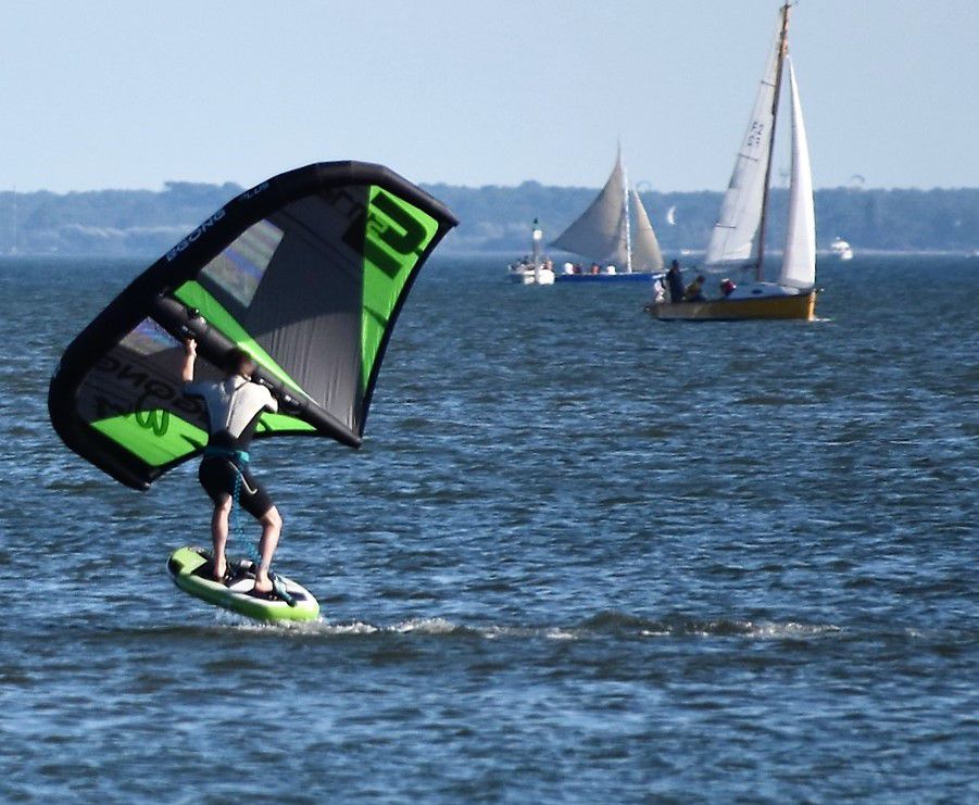 Du wing foil sur le Bassin...