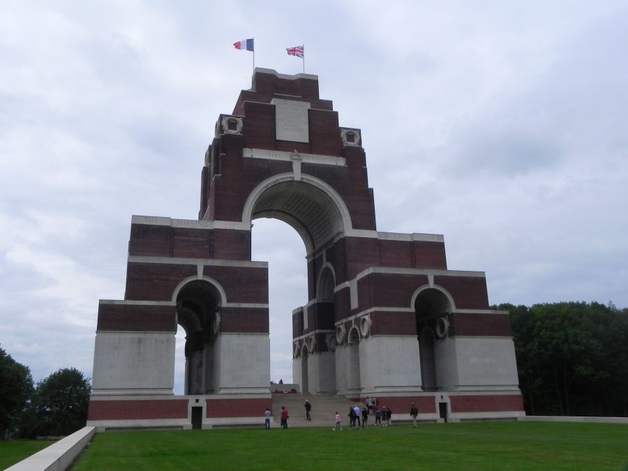 Souvenir à THIEPVAL dans le Nord