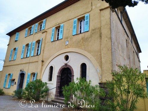 Roquebrune-sur-Argens, la chapelle Notre-Dame de Pitié