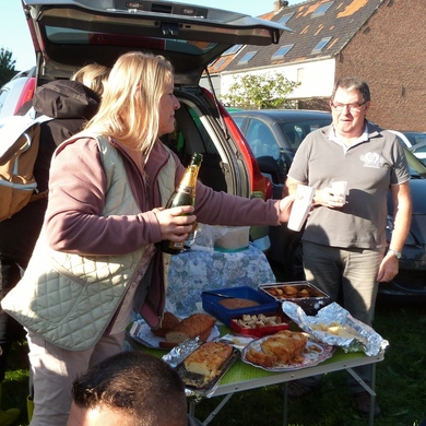 La Feuillerie 2015 : sur le parking des vaches...