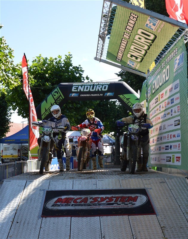 Blog de sylviebernard-art-bouteville : sylviebernard-art-bouteville, CHAMPIONNAT DE FRANCE ENDURO VILLEBRET 2014