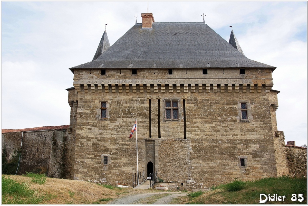 (85) Vendée - Sigournais (1) - Château 1