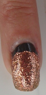 Nail art Ruffian cuivre sur Opi NLT 27 Get in the expresso lane