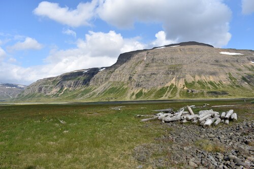 De Laugarhóll à Urðartindur (Nordurfjördur)