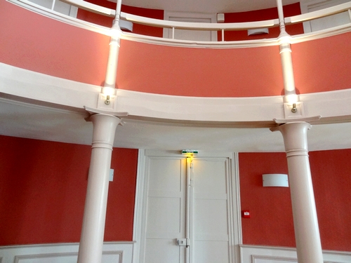 La Salle des Conférences de l'Hôtel de Ville de Châtillon sur Seine, superbement rénovée, a été inaugurée......