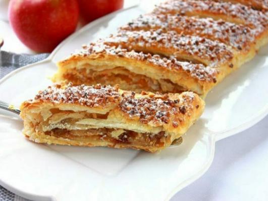 Apfelstrudel - Strudel aux pommes au Thermomix - Cookomix