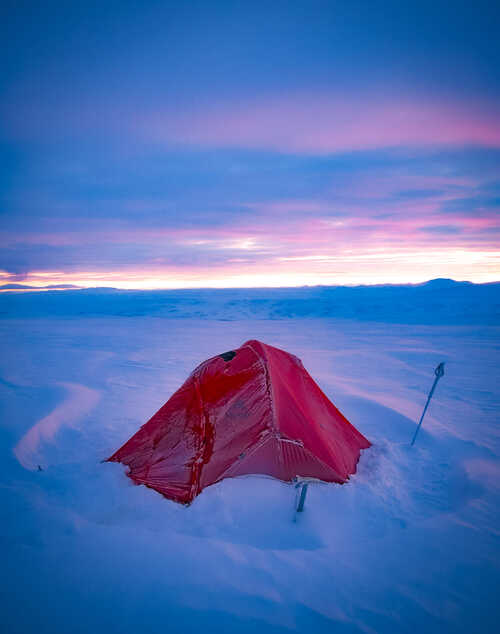 Islande - suite - camper à la belle etoile dans la neige .. 
