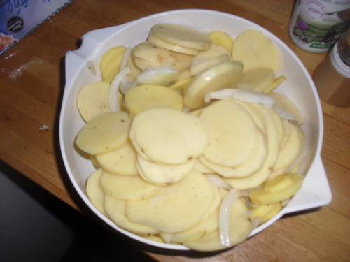 allé, un petit paté de pomme de terre pour le diner (ou tourte aux pomme de terre)