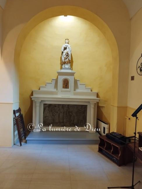 Mandelieu-la-Napoule, la chapelle Notre-Dame des Mimosas