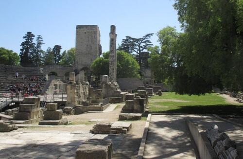 Le Théâtre antique à Arles