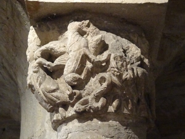 La crypte de la cathédrale Saint Bénigne de Dijon