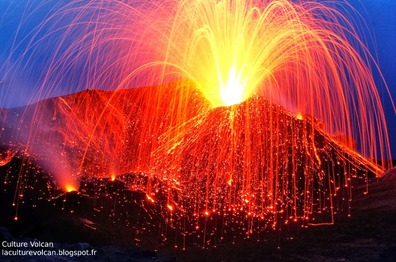 Résultat de recherche d'images pour "photo volcan"