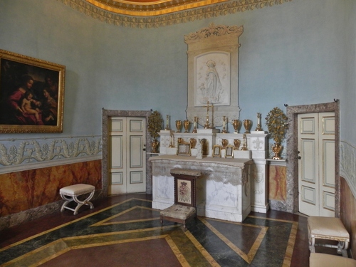 La palais de Caserte des Bourbons, non loin de Naples en Italie (photos)