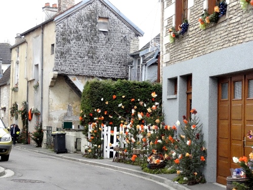 Les rues de Châtillon sur Seine décorées magnifiquement pour la Saint Vincent Tournante des Crémants de Bourgogne 2013......