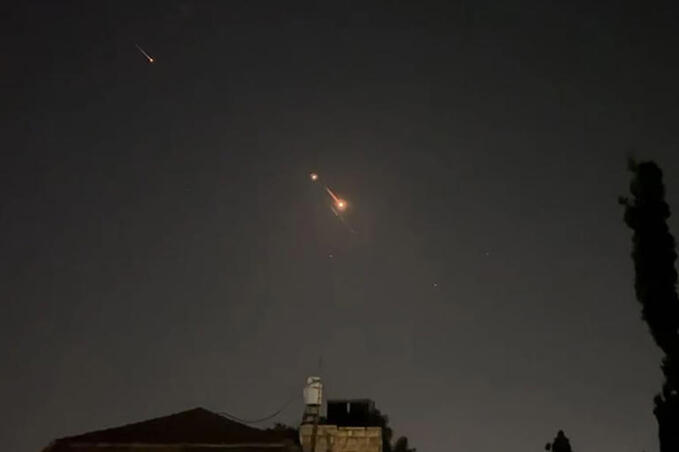 Dans la nuit du samedi 13 au dimanche 14 avril 2024, l'Iran a attaqué pour la première fois Israël en lançant plus de 200 missiles et drones sur le territoire.