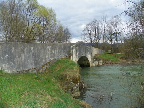 Pont entre Ceyzérieu et Lavours