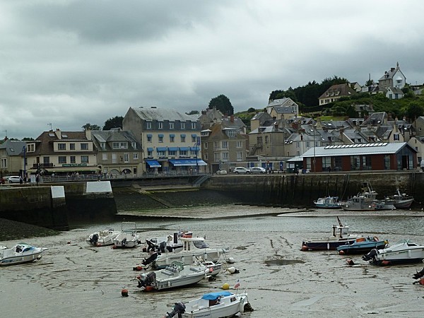 10 port en Bessin (09)