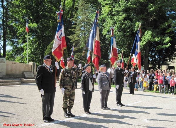 La cérémonie du 8 mai 2022 à Châtillon sur Seine, vue par René Drappier
