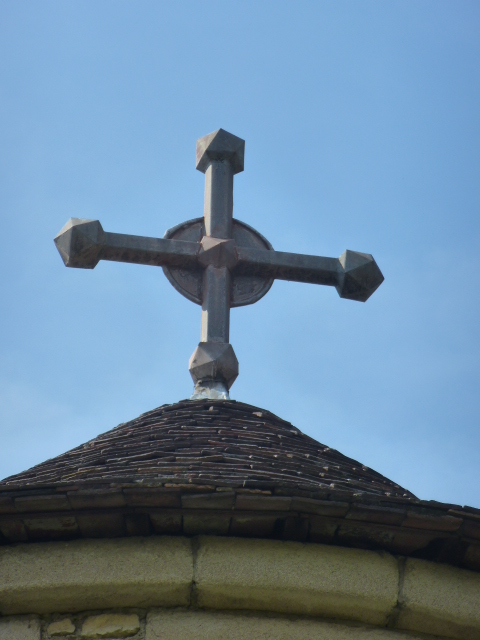 LE BEC HELLOUIN     /      LE MONASTERE DES SOEURS .