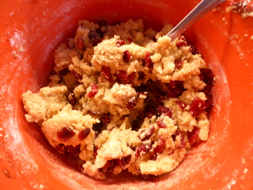 Un Brookie Choco Noisettes et Cranberries