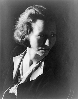 Edna St. Vincent Millay.jpg