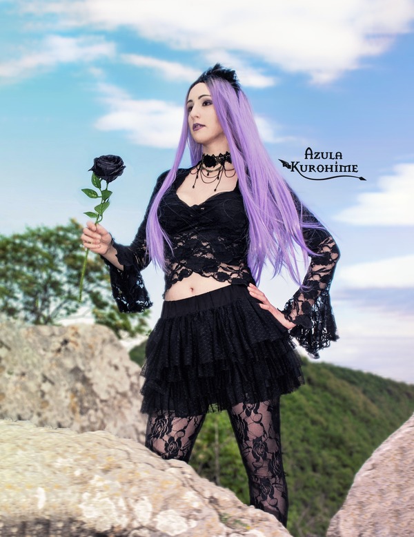 Purple gothic princesse