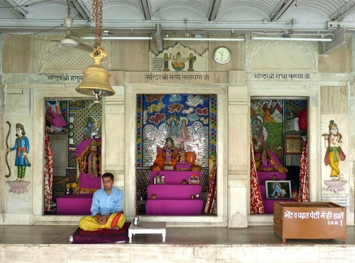 le temple d'or d'Amritsar, suite et fin;