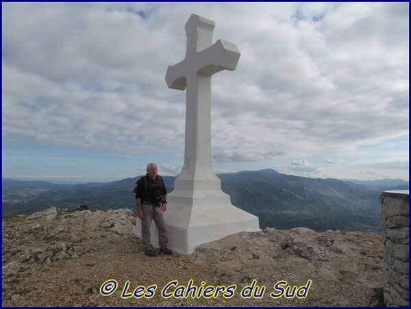 La croix de Garlaban