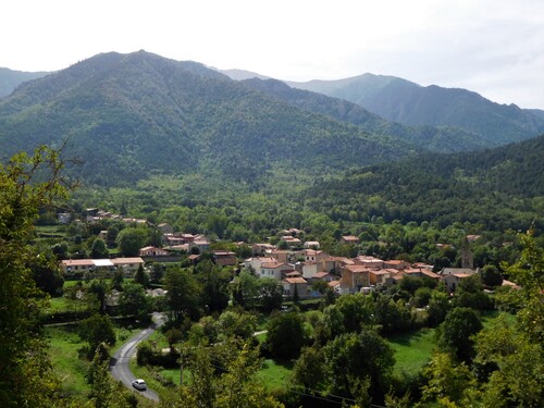 * De SIRACH à FILLOLS le plateau des Ambullas