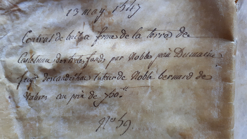 Un objet de presque 500 ans : un parchemin du 13 mai 1547, contrat de bail de la terre de Castelnau d'Estrètefonds - 31