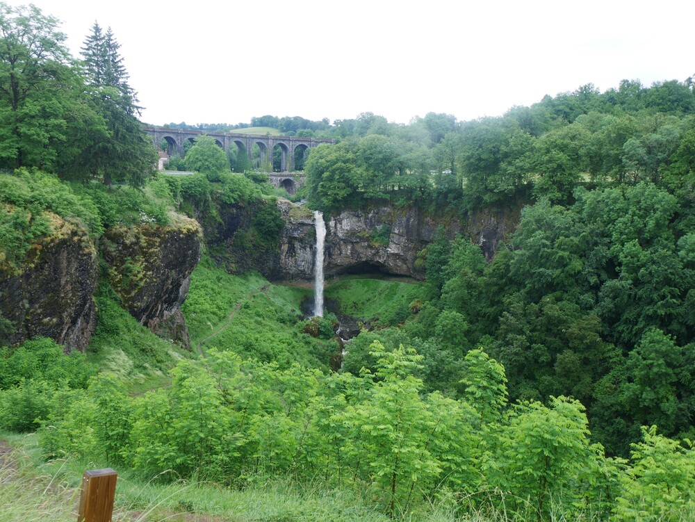 Saint-Martin-Valmeroux - Cantal 