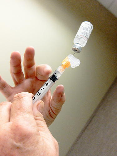 Vaccins : Le Scandale HPV (Col utérus) 