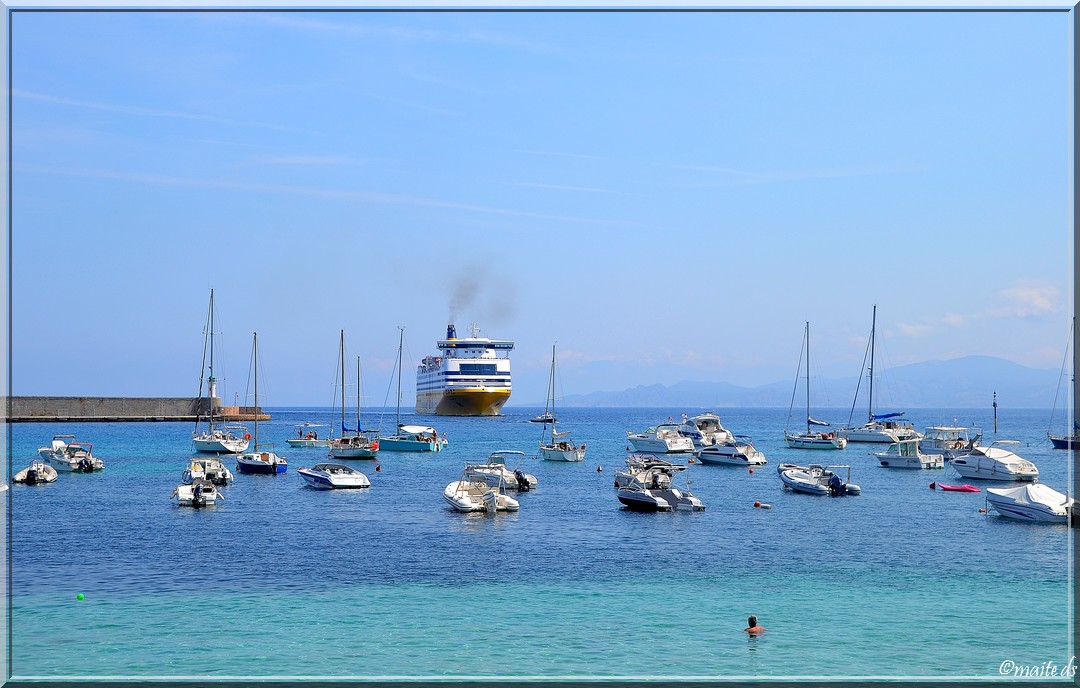 La mer - Ile-Rousse - Corse - 26-07-2014