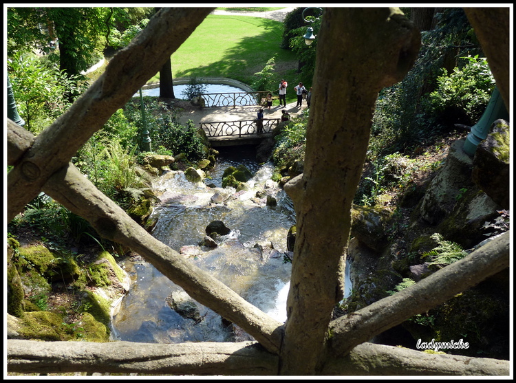 La cascade du jardin du Thabor de Rennes - 3 -