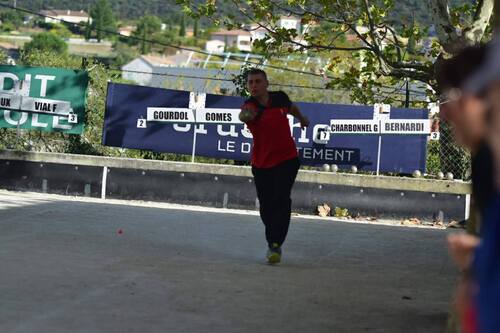 Quelques Photos de Gregory Bourdier que la boule de Villeneuve de Berg Remercie du 7/8 octobre 2017