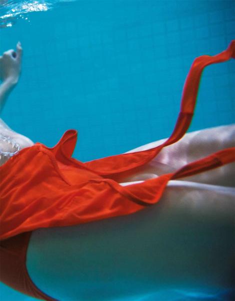 Photobooks : ( Rara Anzai : Nude Photobook 「Hello,Goodbye」 )