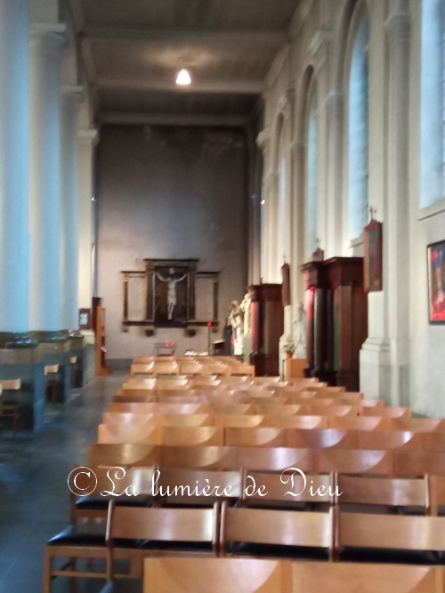 Menin (Belgique), l'église Saint Vaast