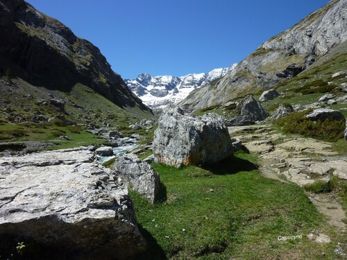 Ascension dans les Pyrénées : le cirque d'Estaubé