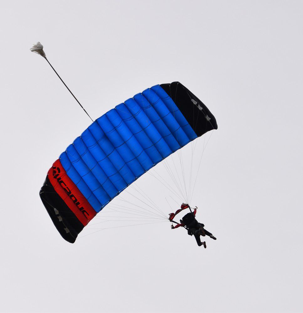 Saut en parachute au bord du Bassin d'Arcachon...