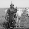 Guerrier Comanche Ako et cheval. Photo de James Mooney, 1892