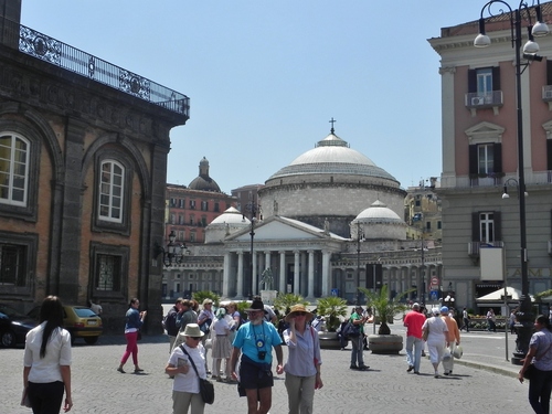 Naples, autour de la Place du Plébiçite (photos)