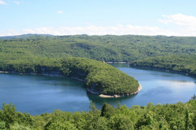 Guide de voyage Franche Comté : Lac de Vouglans